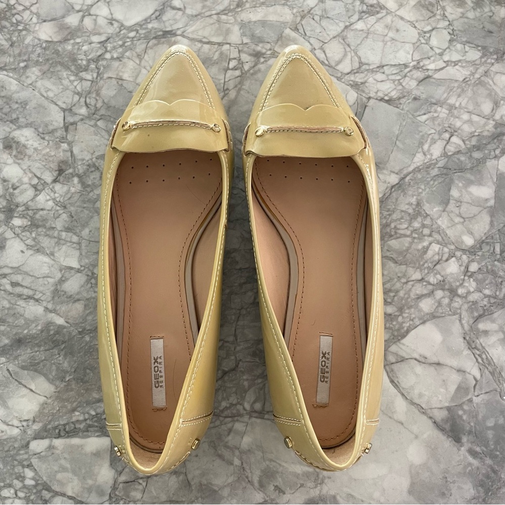 Geox Respira tan pointed flats - Picture 3 of 6